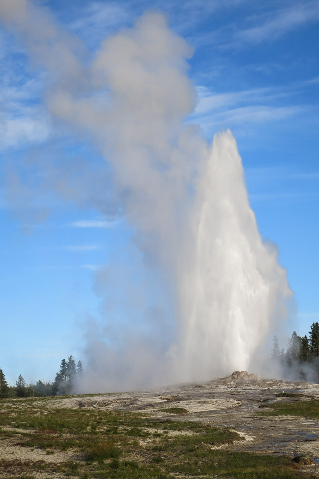 Old Faithful Geyser, Yellowstone NP