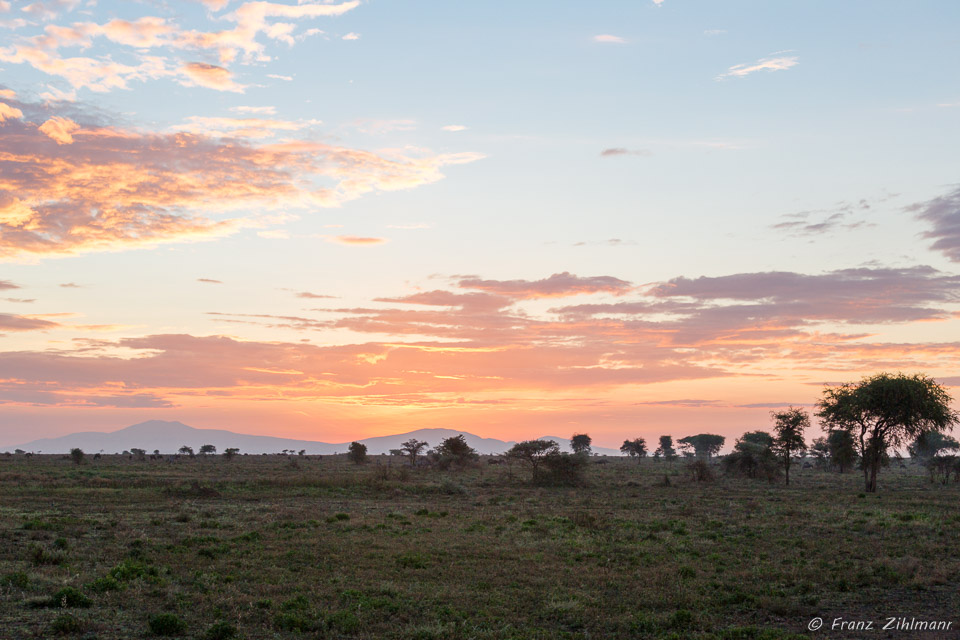 Sunrise - Southern Serengeti NP, Tanzania